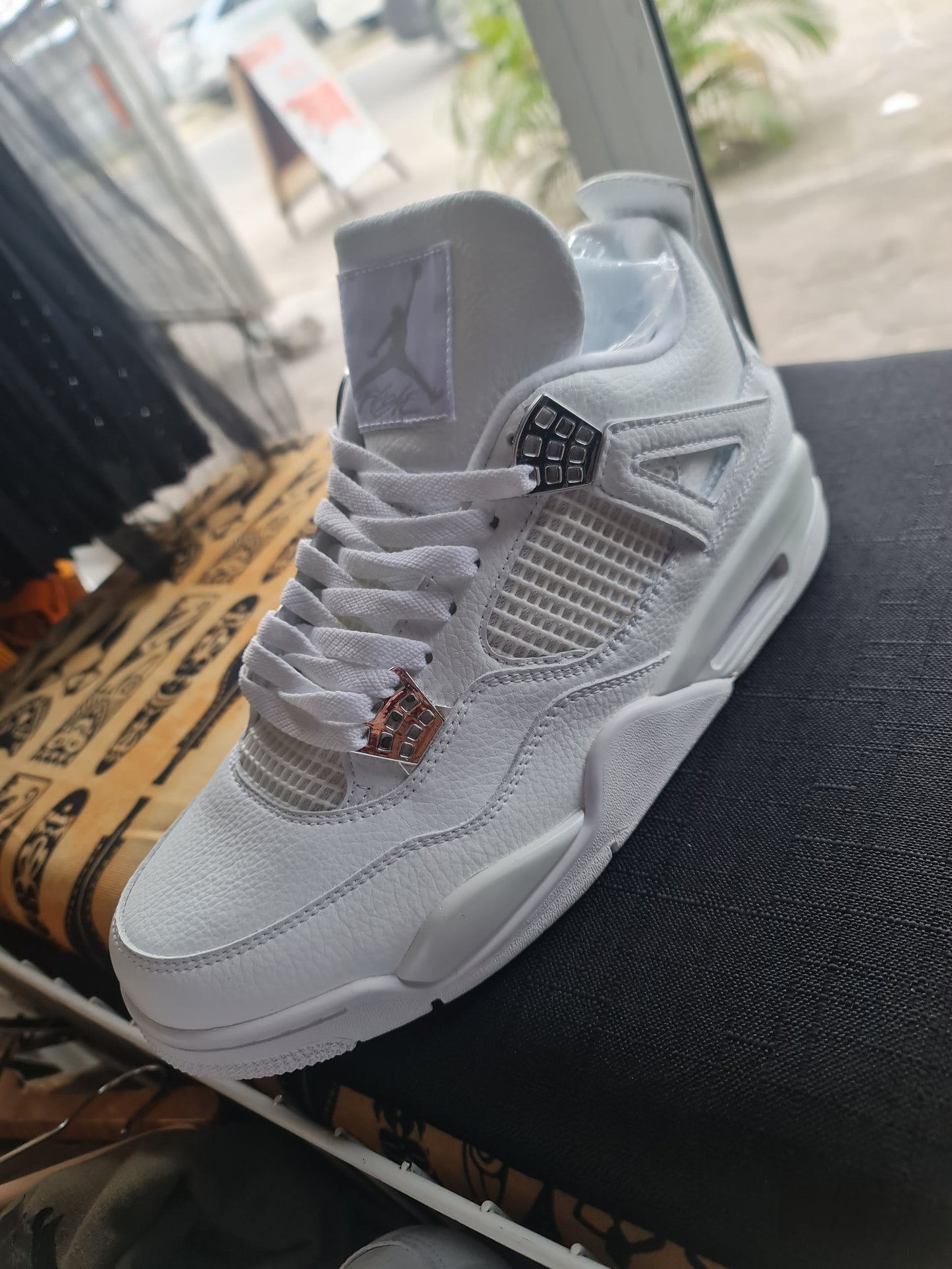 Nike Air Jordan 4 Retro - Pure Money