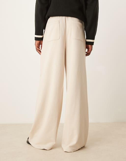 Super Wider Jogger